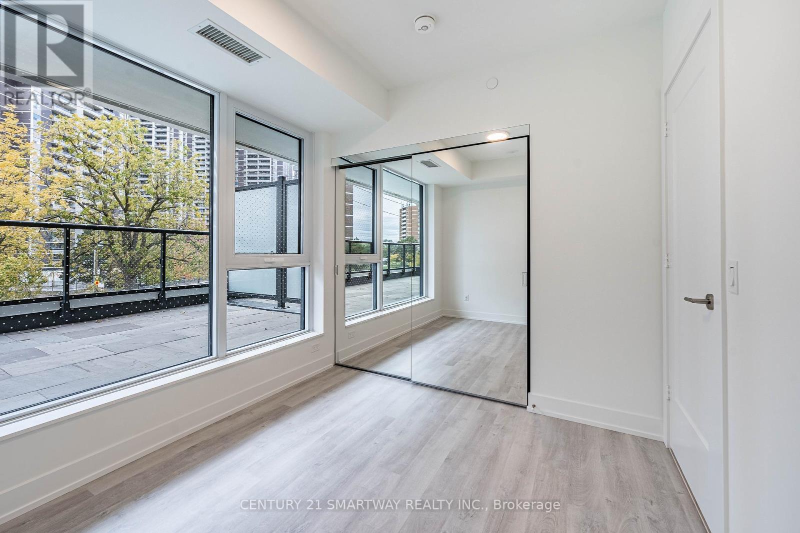 304 - 60 Central Park Roadway, Toronto, Ontario  M9A 0E6 - Photo 26 - W12474833