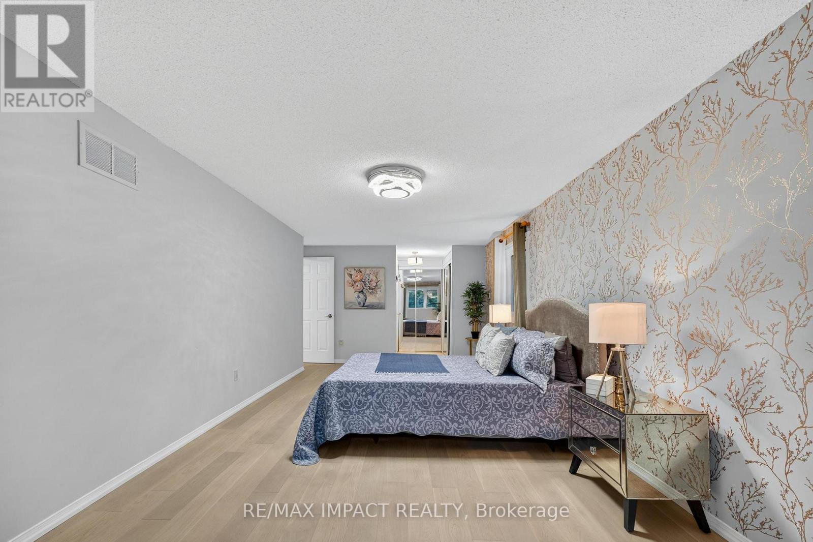 4086 Rossland Crescent, Mississauga, Ontario  L5L 4B8 - Photo 37 - W12474841