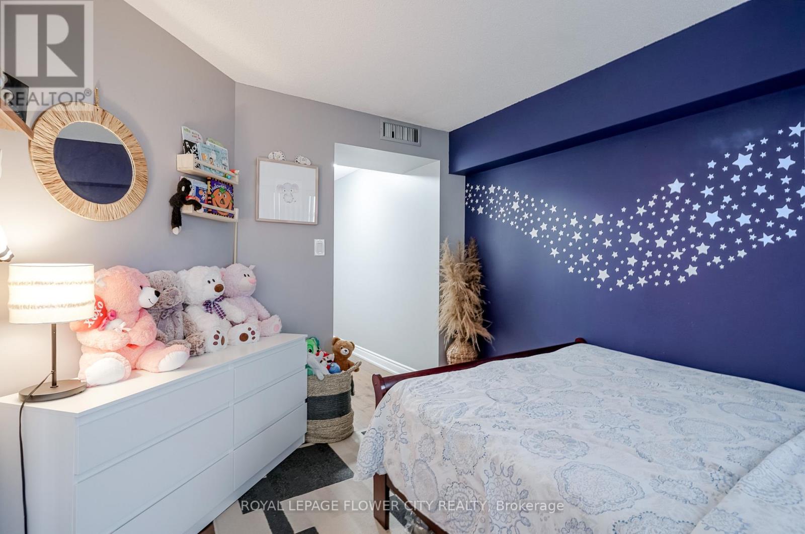 611 - 1 Rowntree Road N, Toronto, Ontario  M9V 5G7 - Photo 16 - W12474842