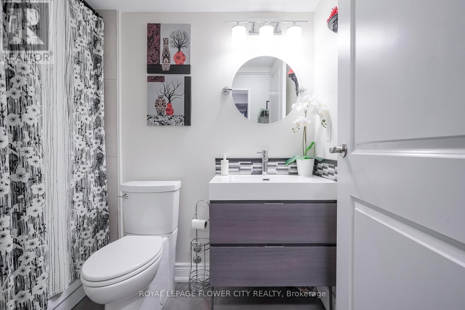 611 - 1 Rowntree Road N, Toronto, Ontario  M9V 5G7 - Photo 18 - W12474842