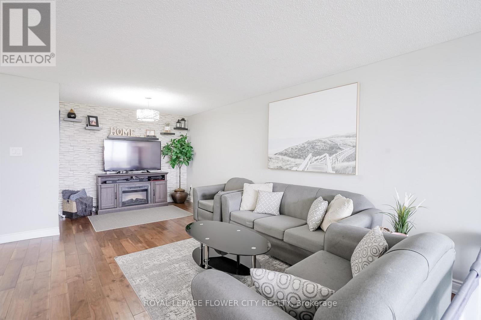 611 - 1 Rowntree Road N, Toronto, Ontario  M9V 5G7 - Photo 24 - W12474842