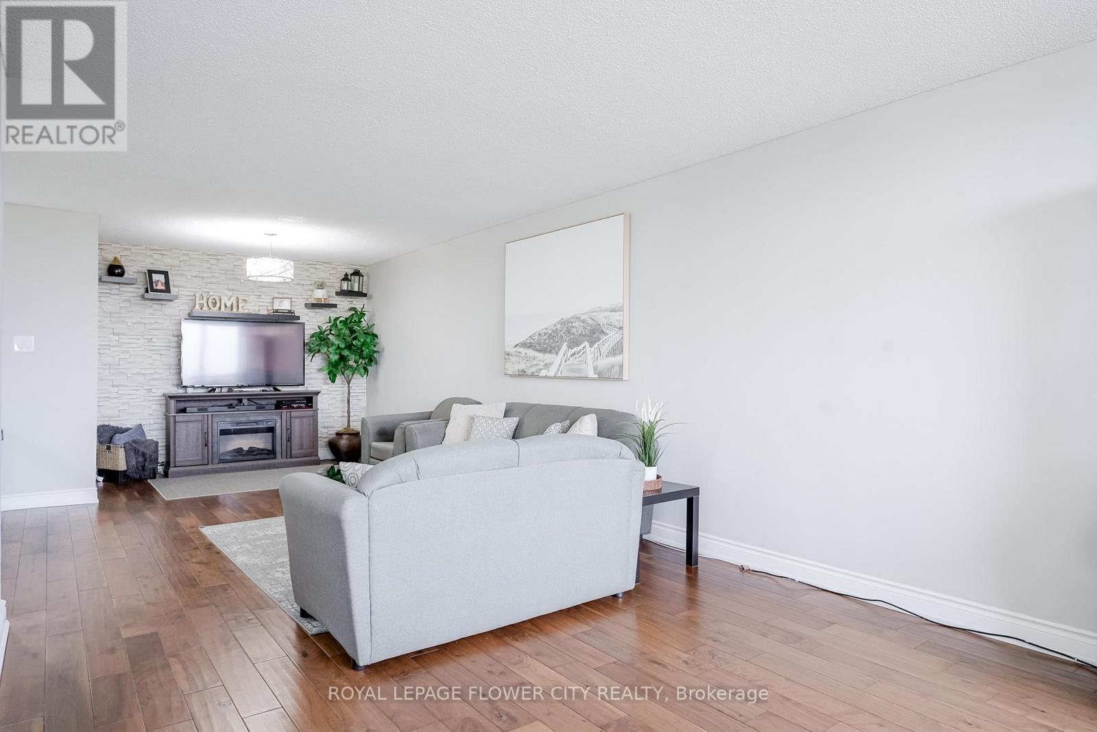 611 - 1 Rowntree Road N, Toronto, Ontario  M9V 5G7 - Photo 28 - W12474842