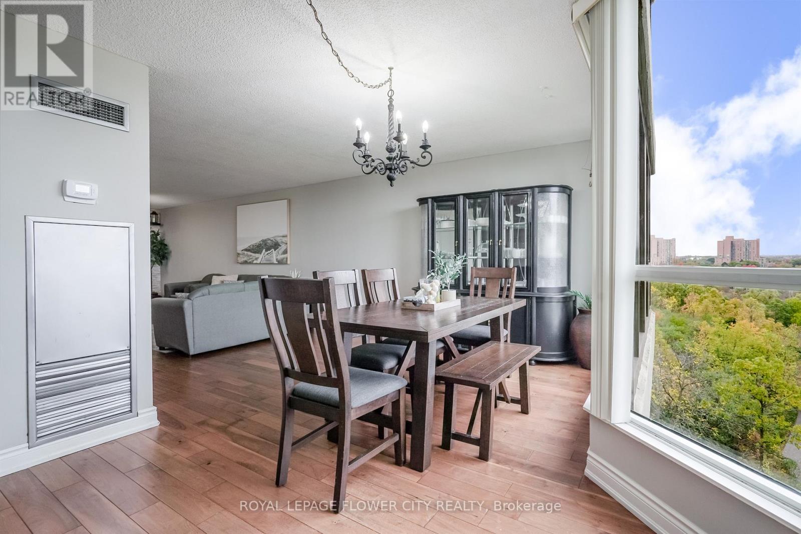 611 - 1 Rowntree Road N, Toronto, Ontario  M9V 5G7 - Photo 30 - W12474842
