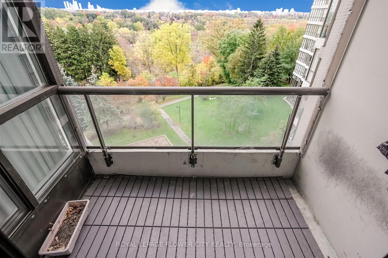 611 - 1 Rowntree Road N, Toronto, Ontario  M9V 5G7 - Photo 40 - W12474842