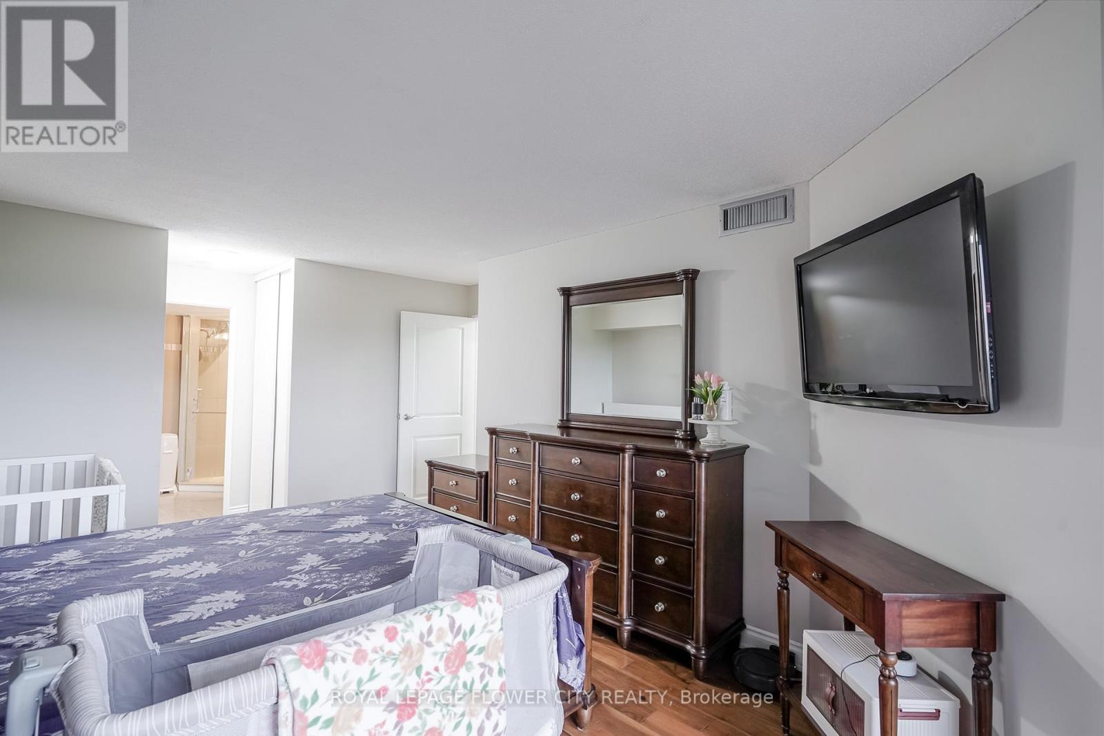 611 - 1 Rowntree Road N, Toronto, Ontario  M9V 5G7 - Photo 9 - W12474842