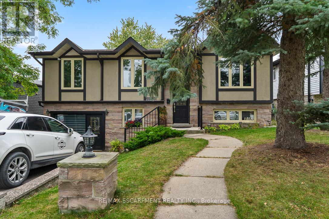 UPPER - 1086 MISSISSAUGA VALLEY BOULEVARD, Mississauga, Ontario