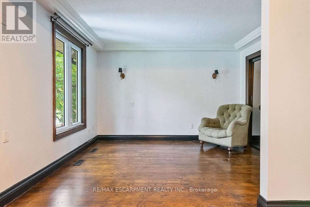 Upper - 1086 Mississauga Valley Boulevard, Mississauga, Ontario  L5A 3J4 - Photo 20 - W12474850