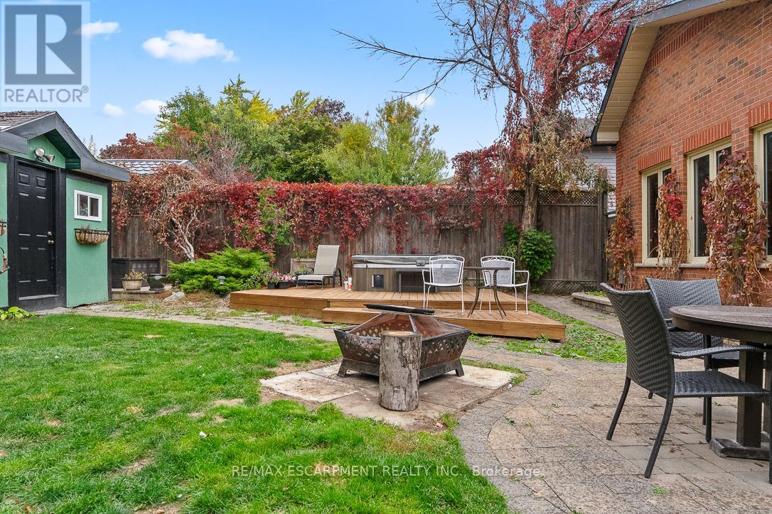 Upper - 1086 Mississauga Valley Boulevard, Mississauga, Ontario  L5A 3J4 - Photo 27 - W12474850