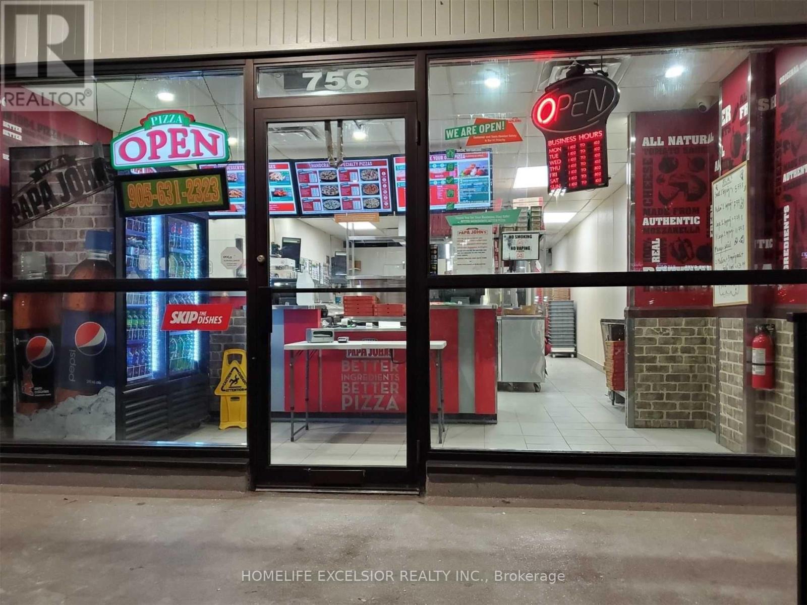 756 Guelph Line E, Burlington, Ontario  L7R 3N5 - Photo 2 - W12474854