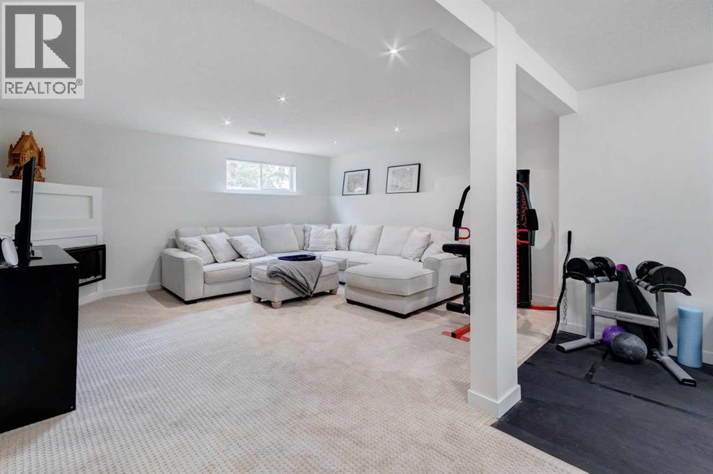 120 West Creek Close, Chestermere, Alberta  T1X 1M2 - Photo 19 - A2264919