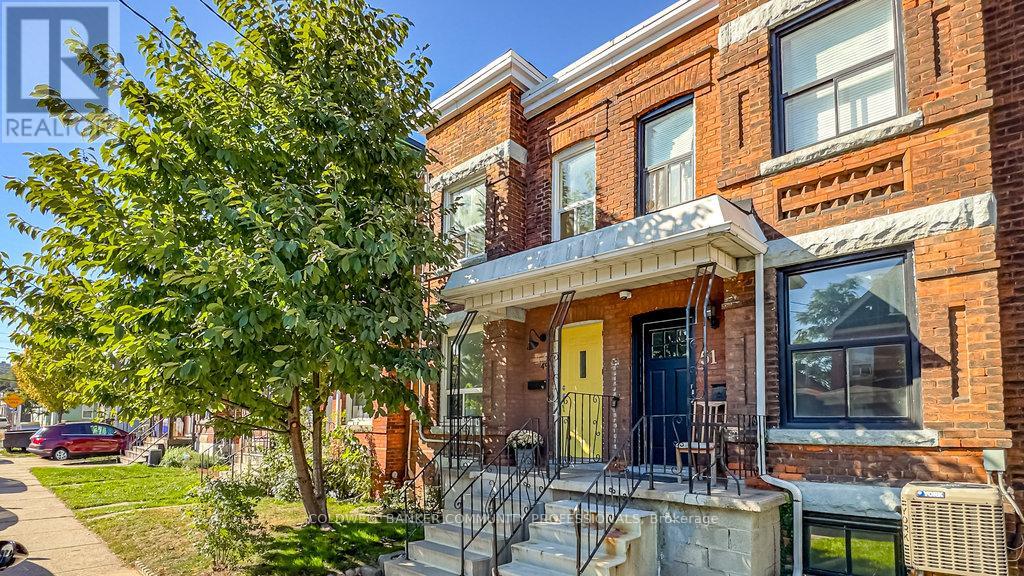 49 MADISON AVENUE, Hamilton, Ontario