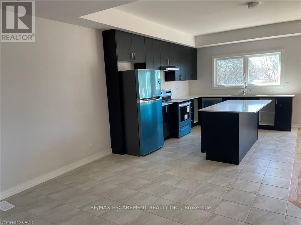 26 Trailside Drive, Haldimand, Ontario  N0A 1S0 - Photo 2 - X12474781