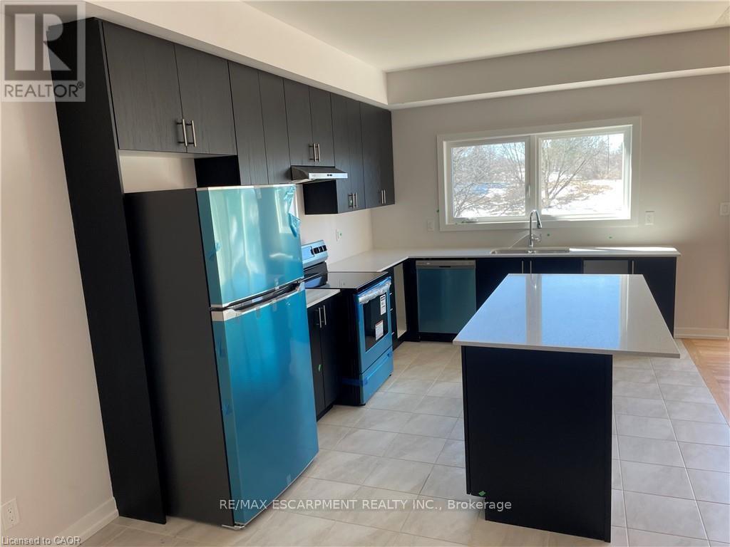 26 Trailside Drive, Haldimand, Ontario  N0A 1S0 - Photo 3 - X12474781