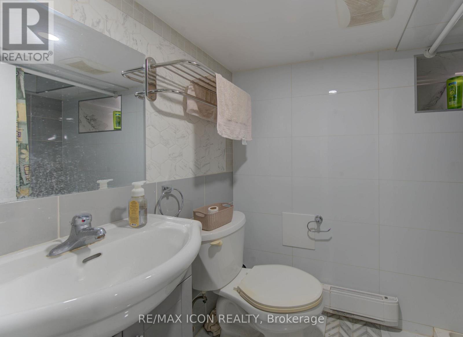 138 Courtland Avenue E, Kitchener, Ontario  N2G 2V1 - Photo 21 - X12474824