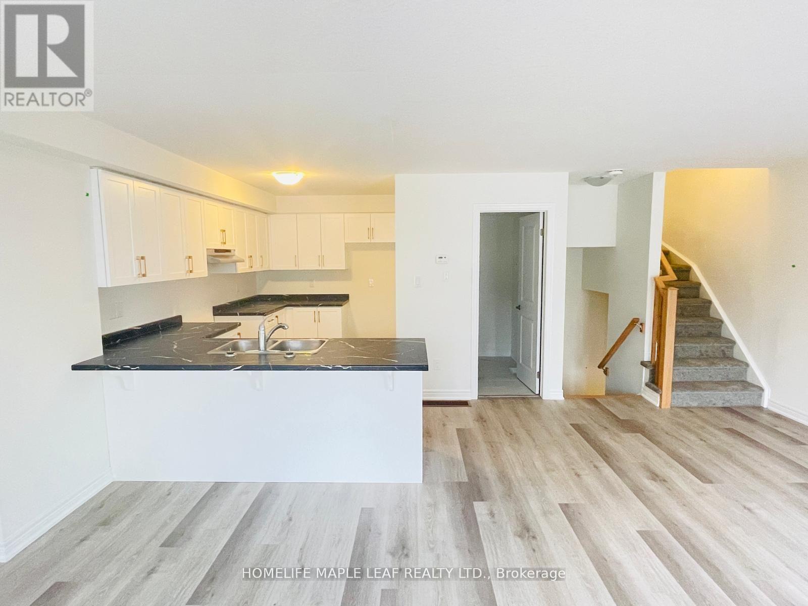 115 - 27 Roxanne Drive, Hamilton, Ontario  L8H 1L9 - Photo 17 - X12474847