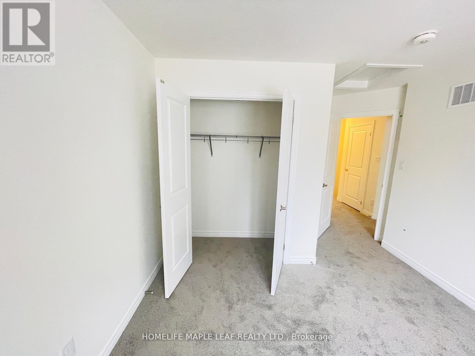 115 - 27 Roxanne Drive, Hamilton, Ontario  L8H 1L9 - Photo 18 - X12474847