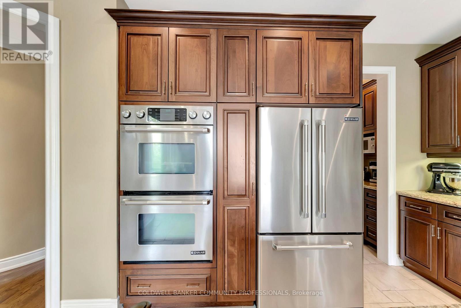 46 Orr Crescent, Hamilton, Ontario  L8G 5C5 - Photo 15 - X12474857