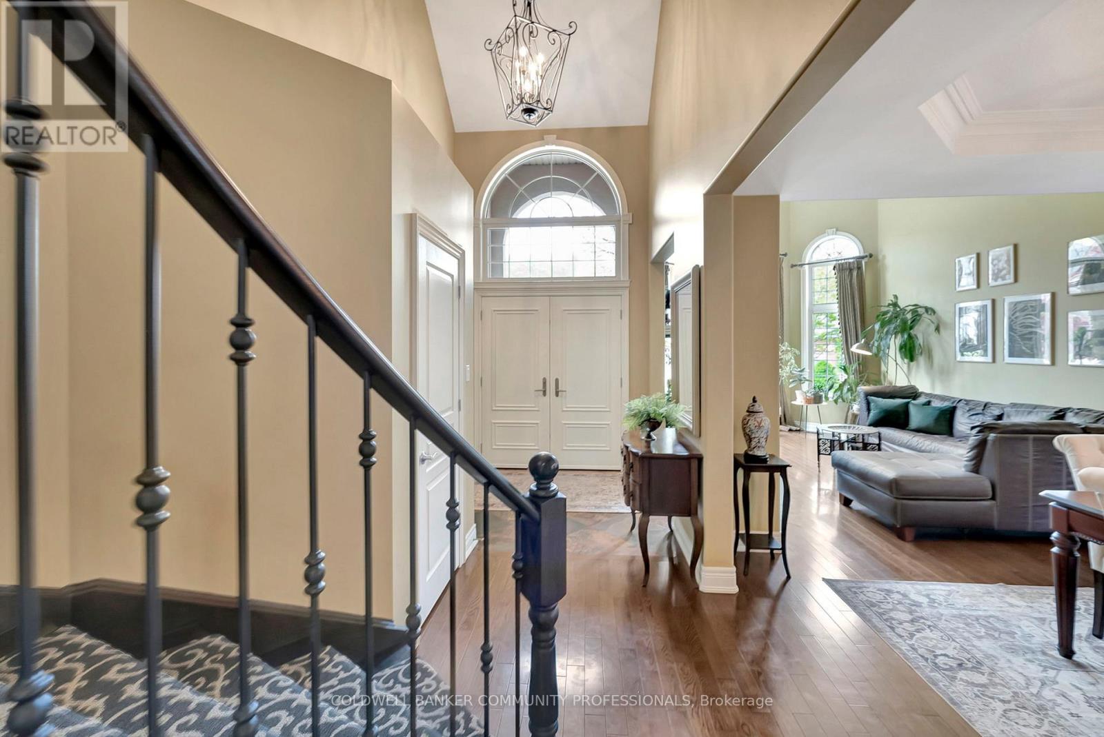 46 Orr Crescent, Hamilton, Ontario  L8G 5C5 - Photo 7 - X12474857