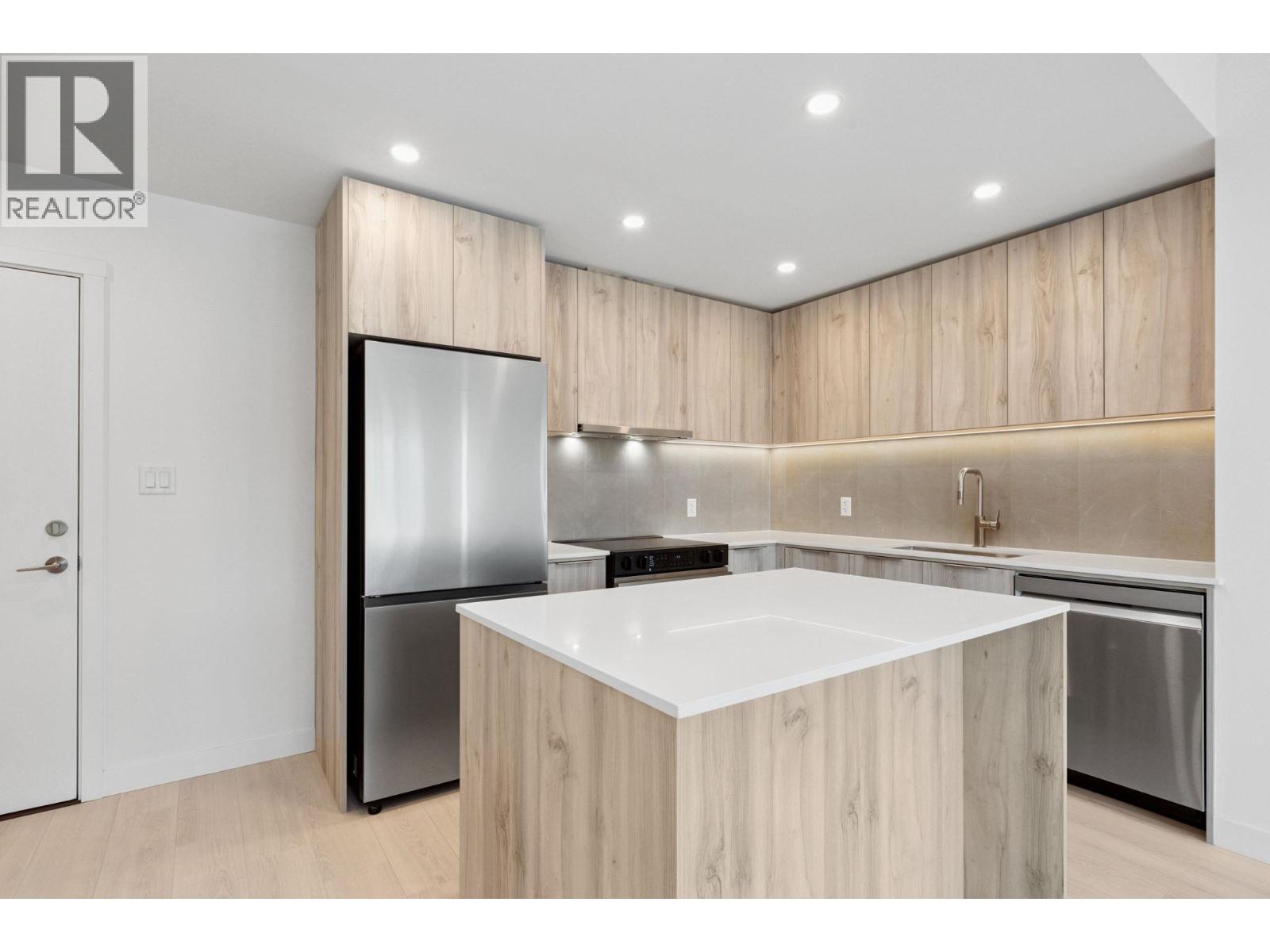 Ph617 3596 Malsum Drive, North Vancouver, British Columbia  V7G 0B5 - Photo 4 - R3060646