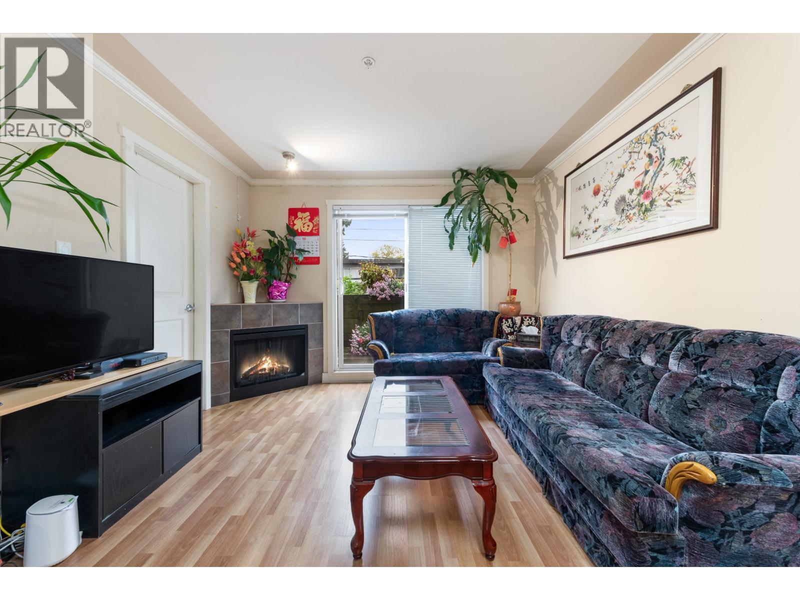 218 2265 E HASTINGS STREET, Vancouver, British Columbia