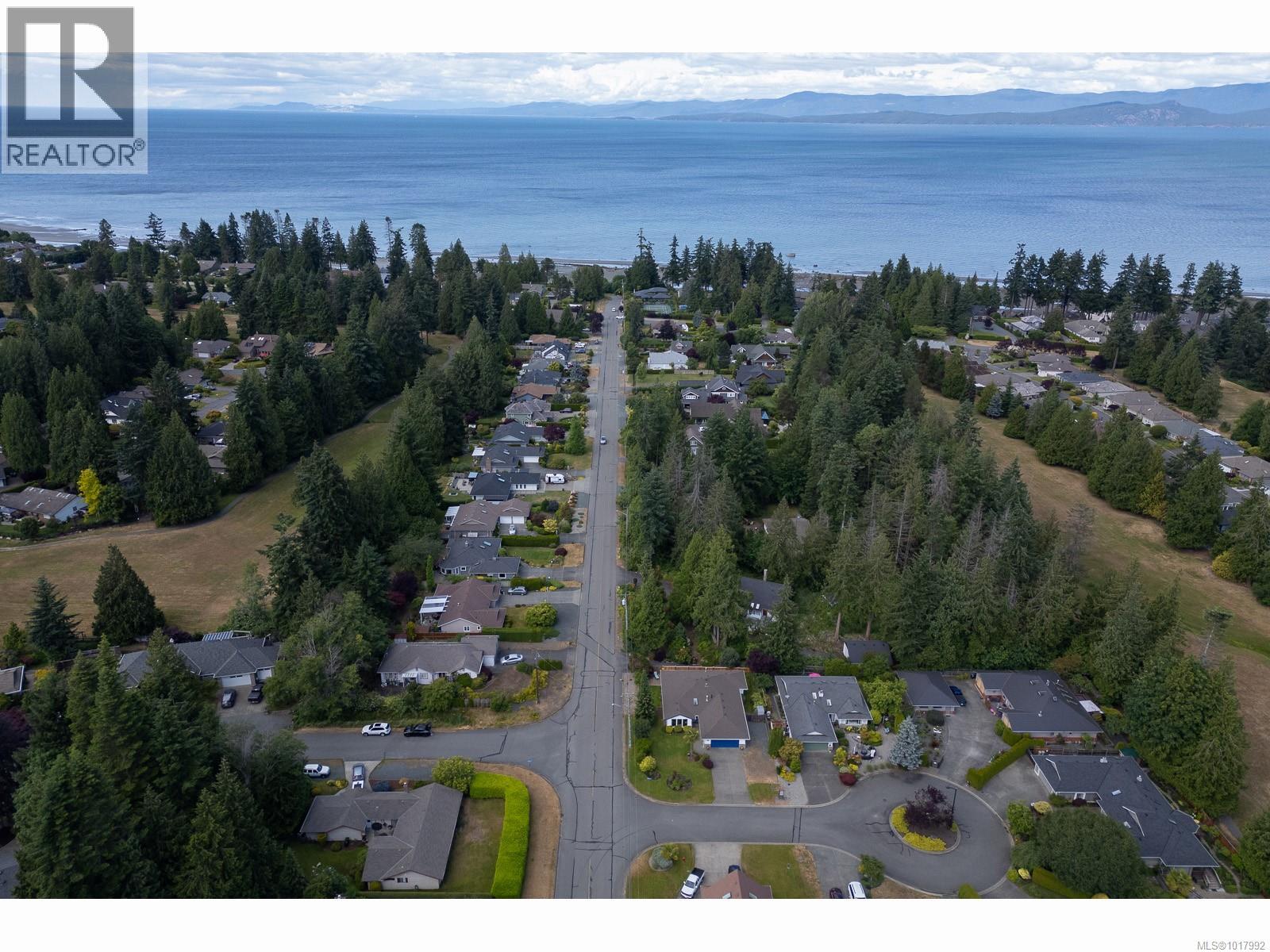 1221 Green Close, Qualicum Beach, British Columbia  V9K 2M3 - Photo 5 - 1017992
