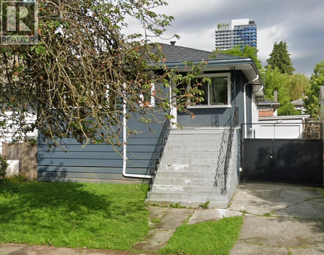 5249 HOY STREET, Vancouver, British Columbia