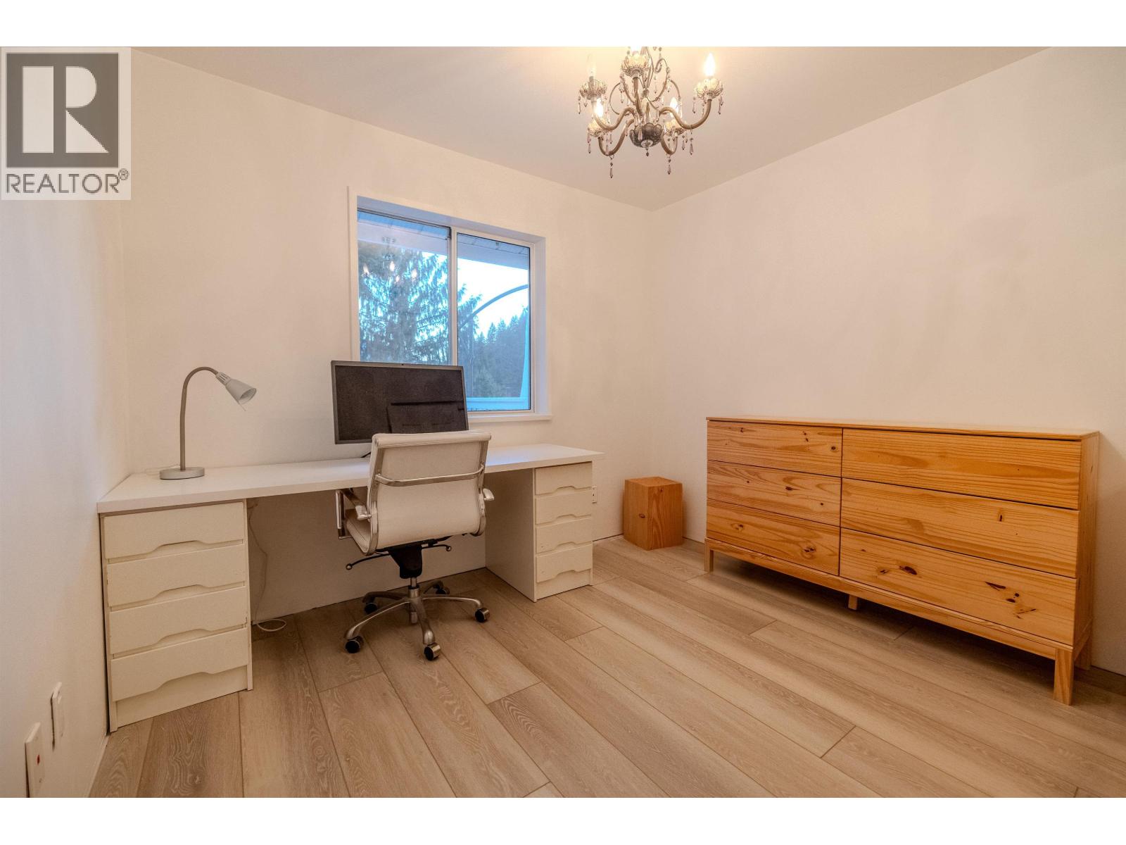 1000 Pia Road, Squamish, British Columbia  V7N 2M2 - Photo 11 - R3060657