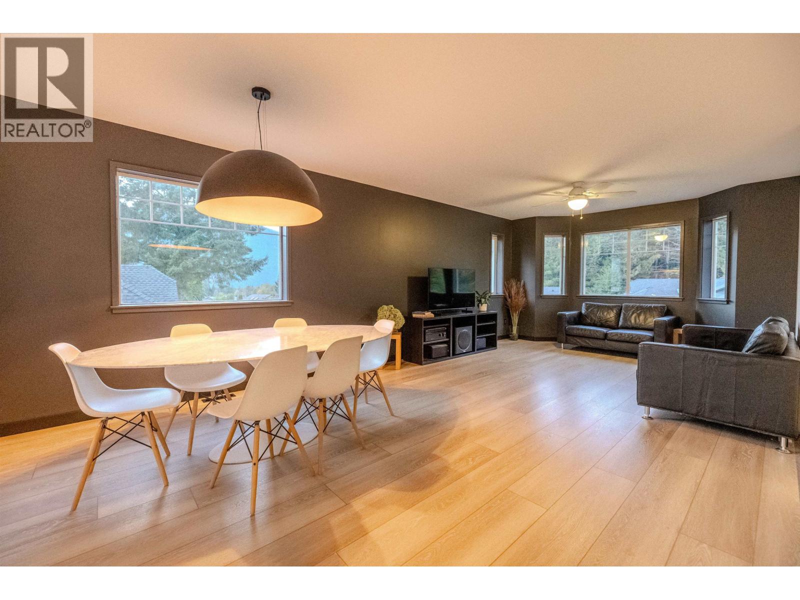 1000 Pia Road, Squamish, British Columbia  V7N 2M2 - Photo 7 - R3060657
