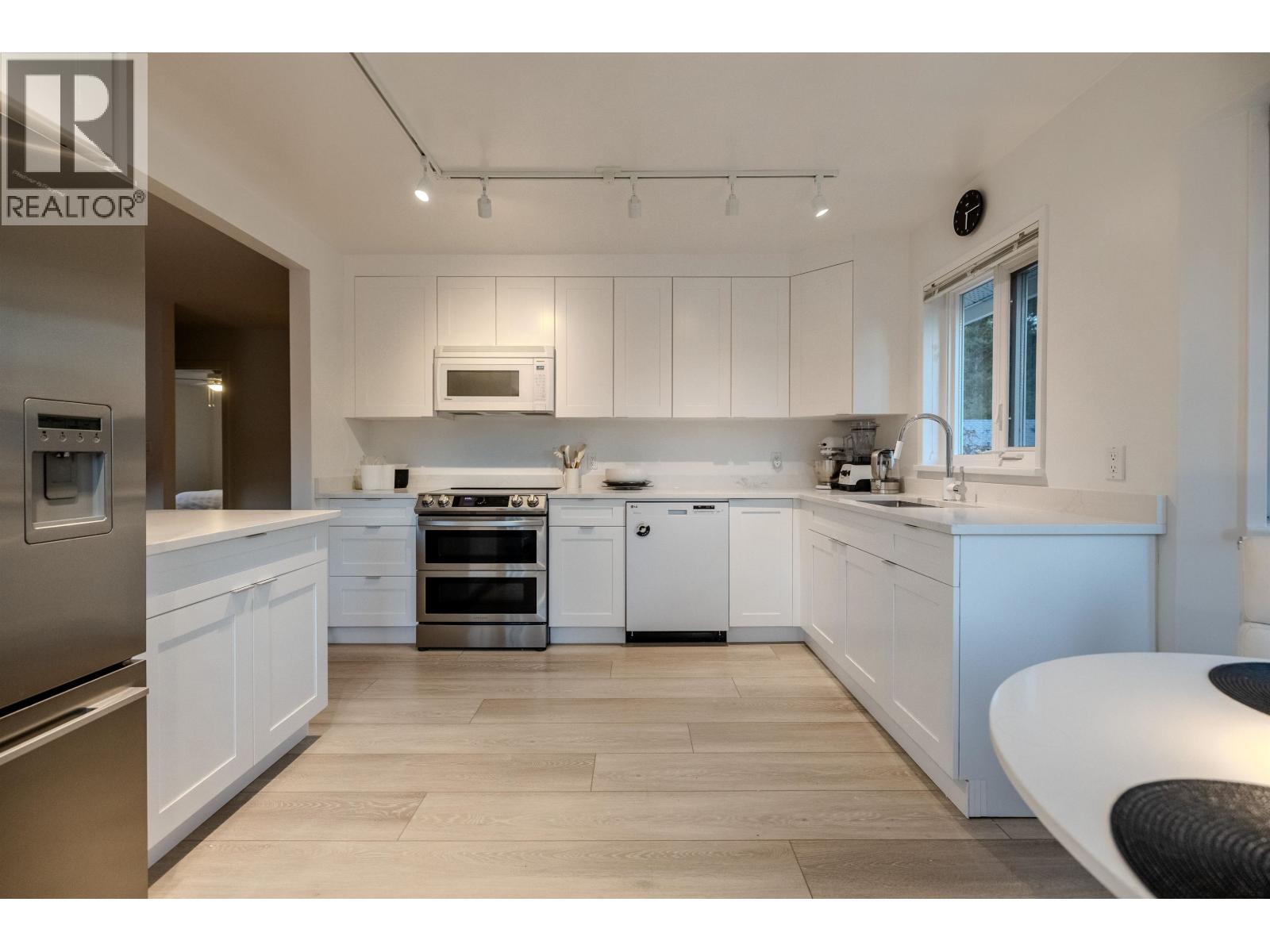 1000 Pia Road, Squamish, British Columbia  V7N 2M2 - Photo 9 - R3060657