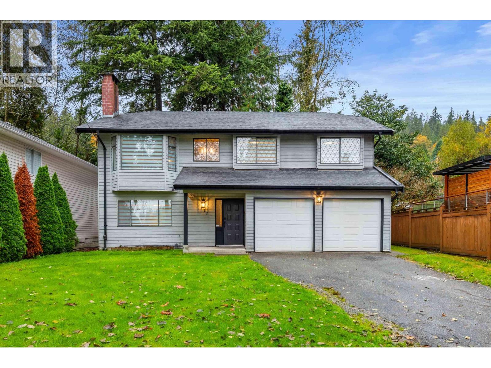 1777 CALEDONIA AVENUE, North Vancouver, British Columbia