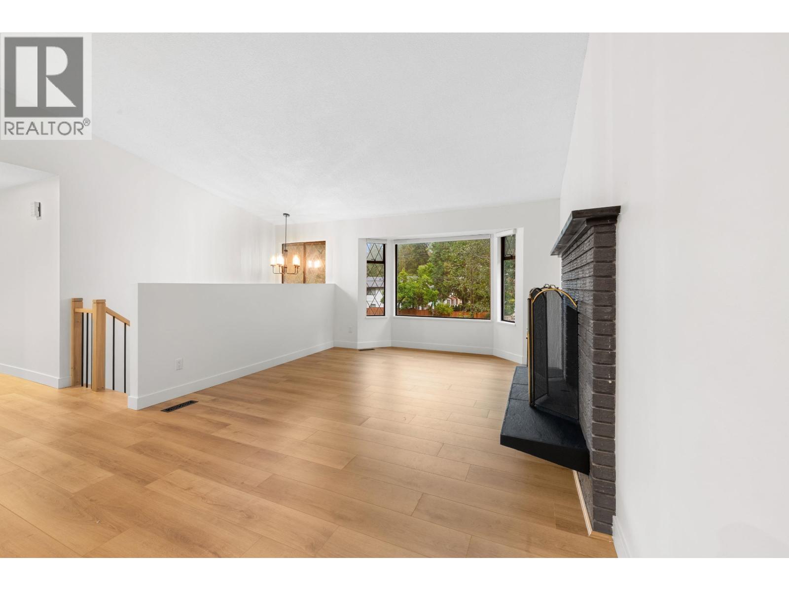 1777 Caledonia Avenue, North Vancouver, British Columbia  V7G 1T5 - Photo 11 - R3060661