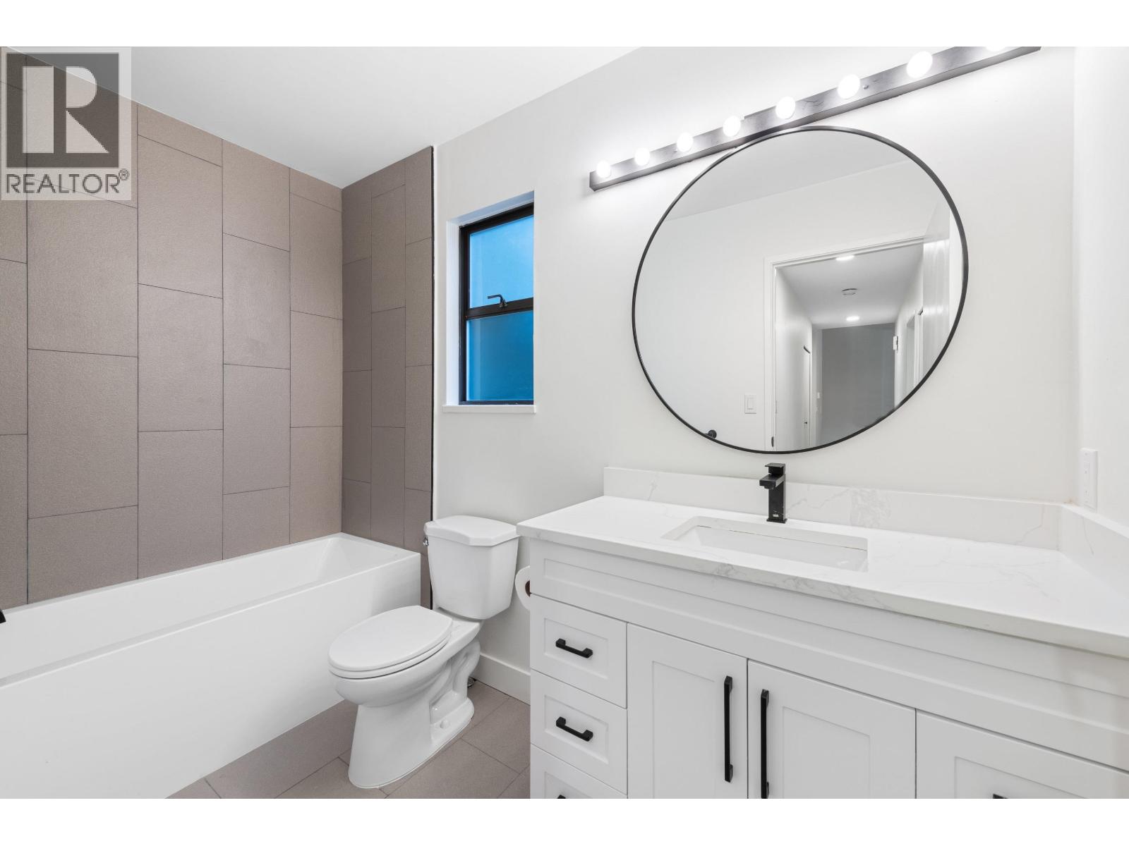 1777 Caledonia Avenue, North Vancouver, British Columbia  V7G 1T5 - Photo 18 - R3060661