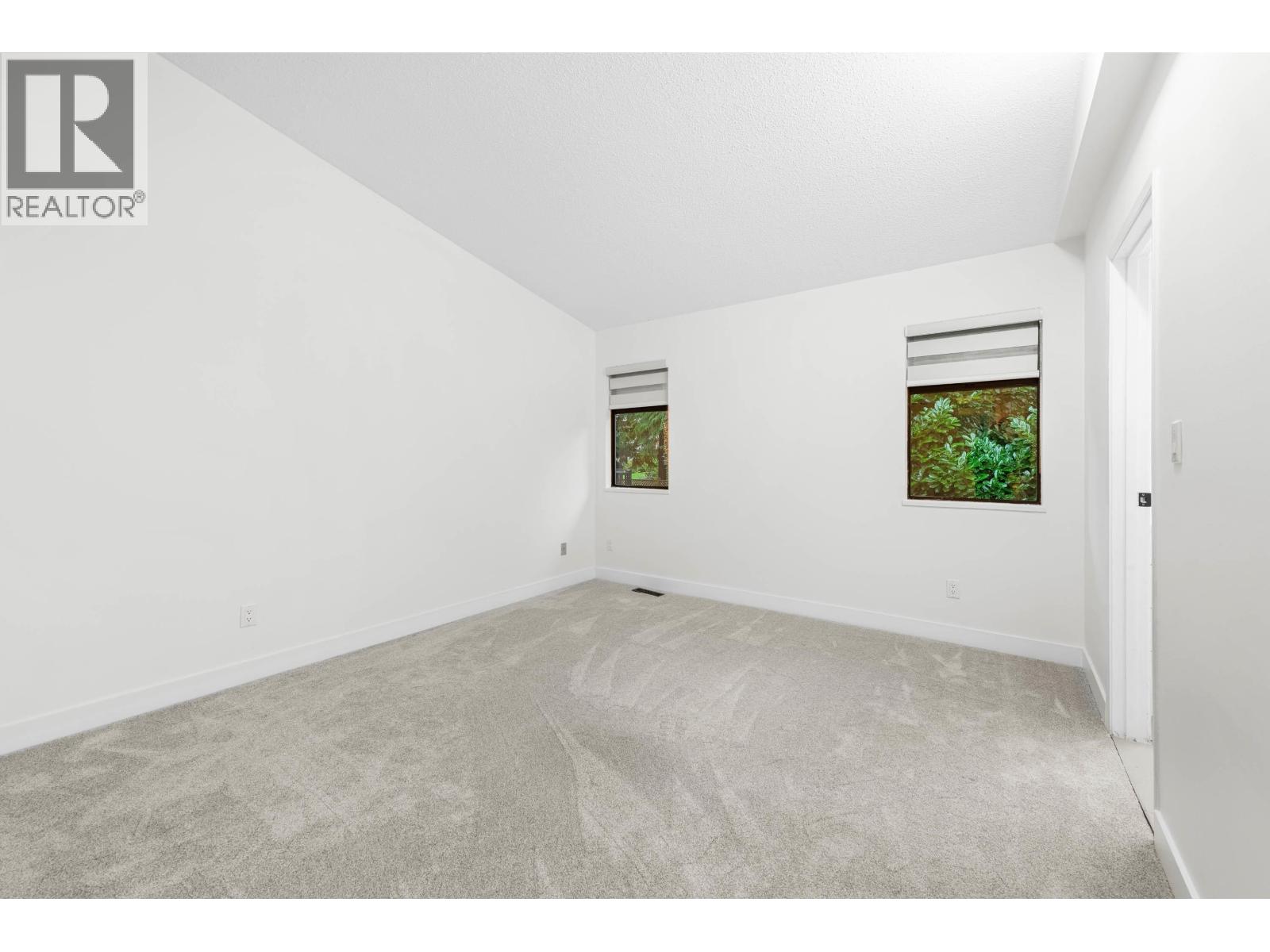 1777 Caledonia Avenue, North Vancouver, British Columbia  V7G 1T5 - Photo 19 - R3060661