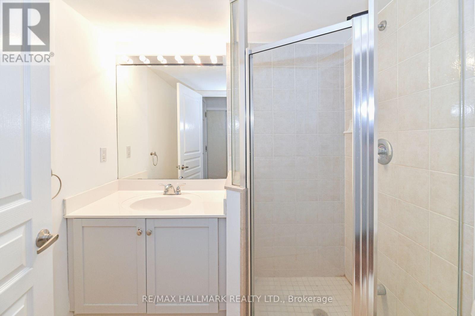 1008 - 323 Richmond Street E, Toronto, Ontario  M5A 3R3 - Photo 17 - C12474871