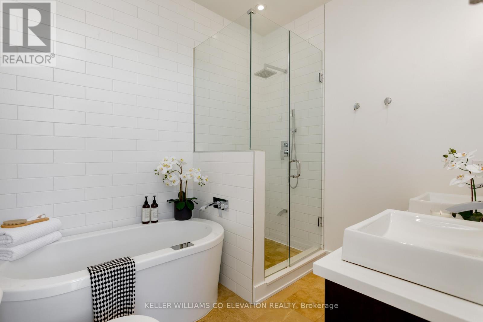 204 - 483 Dupont Street, Toronto, Ontario  M6G 1Y6 - Photo 34 - C12474883