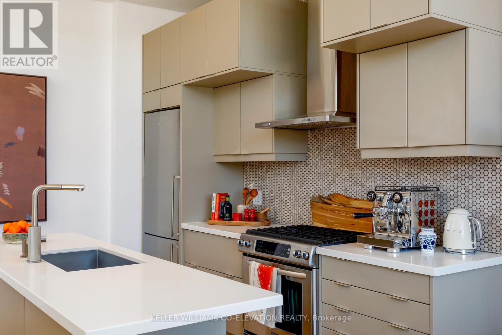 204 - 483 Dupont Street, Toronto, Ontario  M6G 1Y6 - Photo 9 - C12474883