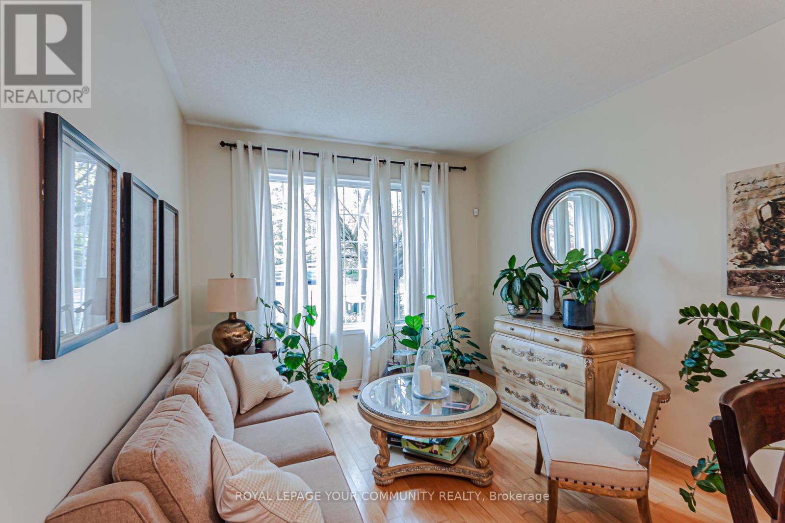 1516 Skyview Street, Oshawa, Ontario  L1K 2S3 - Photo 6 - E12474860