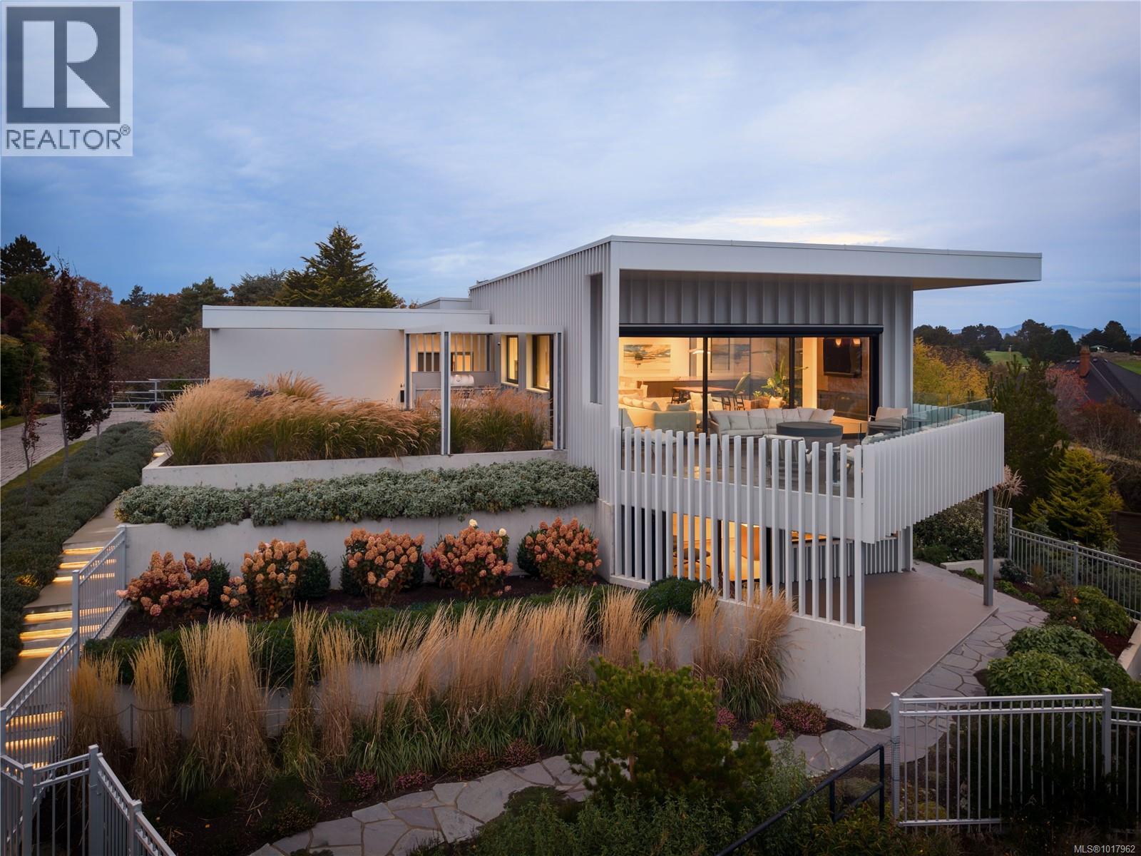 642 Beach Dr, Oak Bay, British Columbia