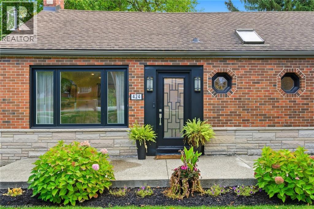 424 Plains Road W, Burlington, Ontario  L7T 1G9 - Photo 3 - 40781209