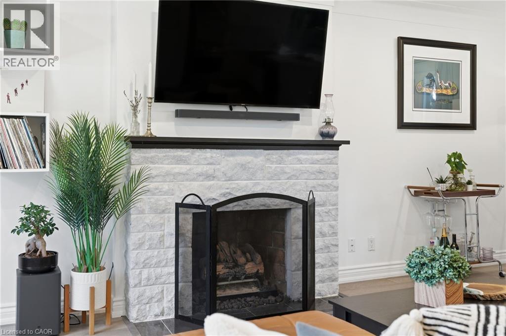 424 Plains Road W, Burlington, Ontario  L7T 1G9 - Photo 7 - 40781209