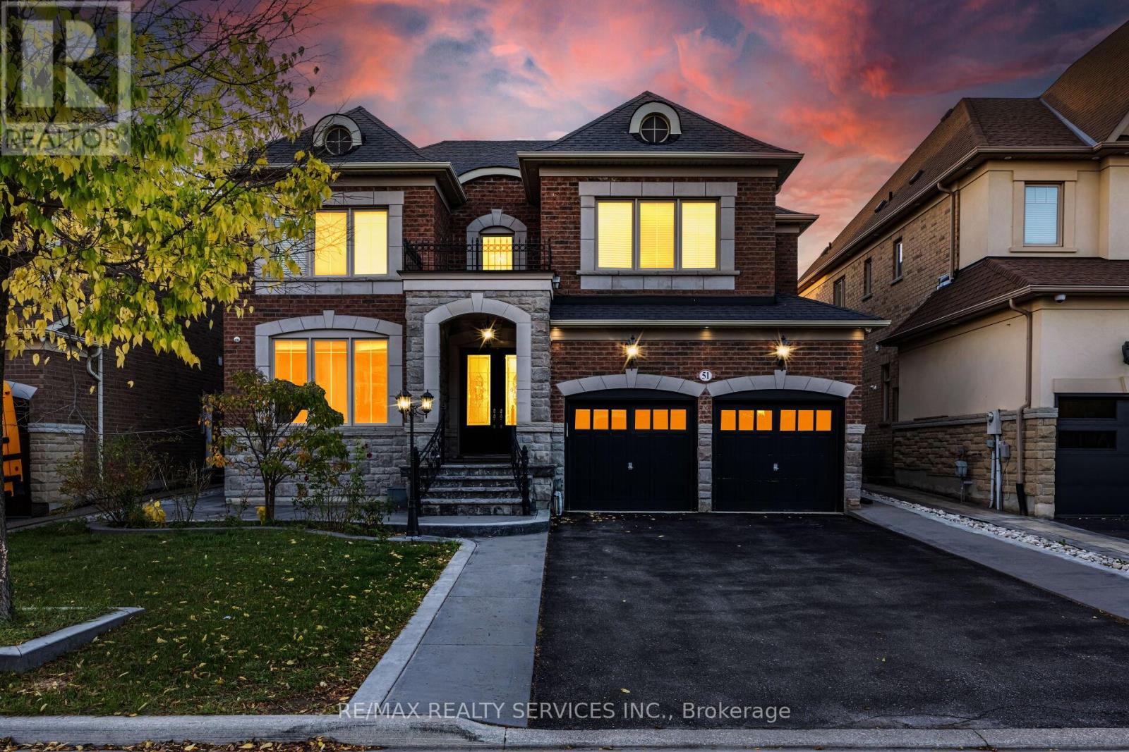 51 MIDSUMMER DRIVE, Brampton, Ontario