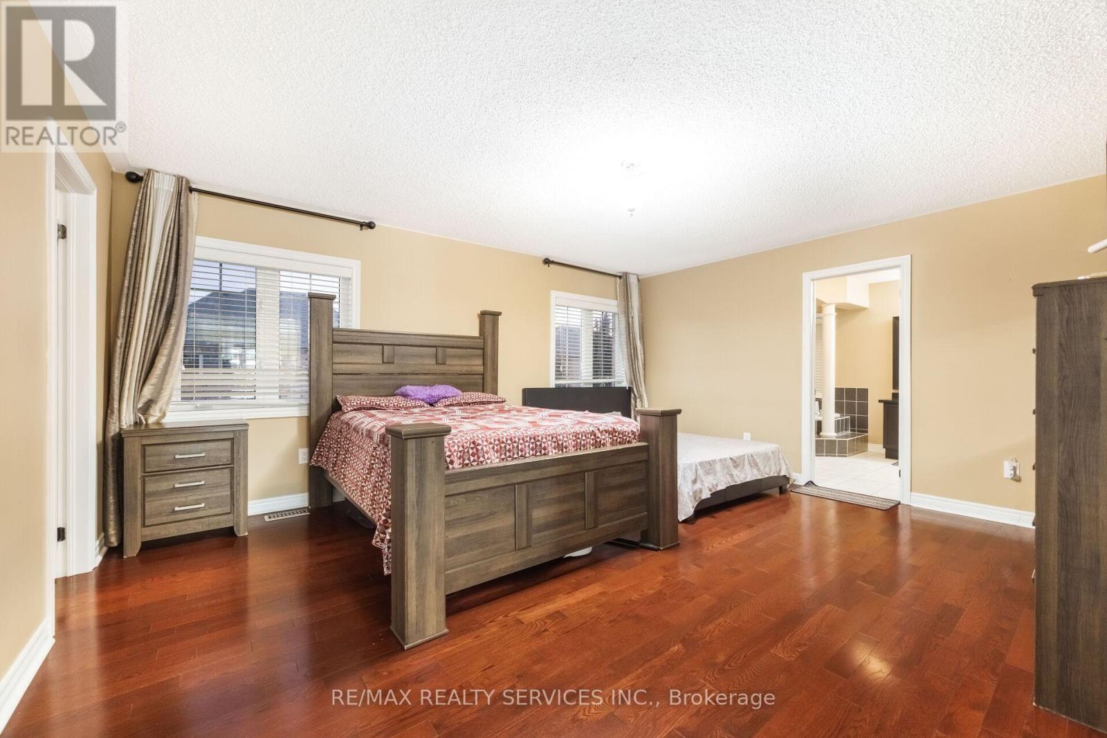 51 Midsummer Drive, Brampton, Ontario  L6P 3E4 - Photo 21 - W12470560