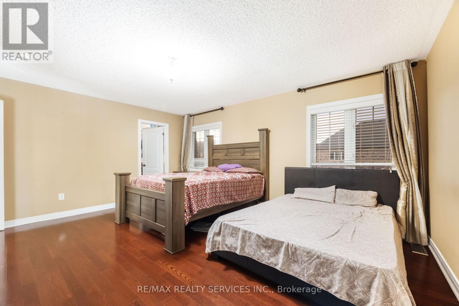 51 Midsummer Drive, Brampton, Ontario  L6P 3E4 - Photo 22 - W12470560