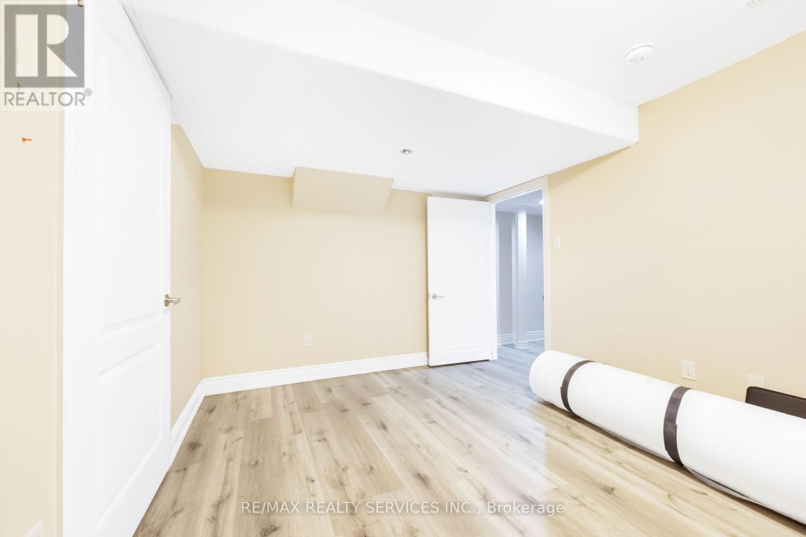 51 Midsummer Drive, Brampton, Ontario  L6P 3E4 - Photo 43 - W12470560