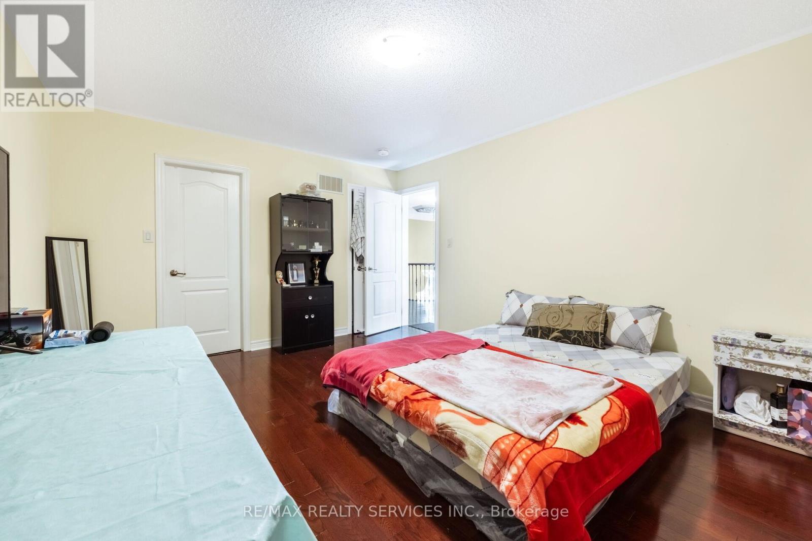 51 Midsummer Drive, Brampton, Ontario  L6P 3E4 - Photo 29 - W12470560