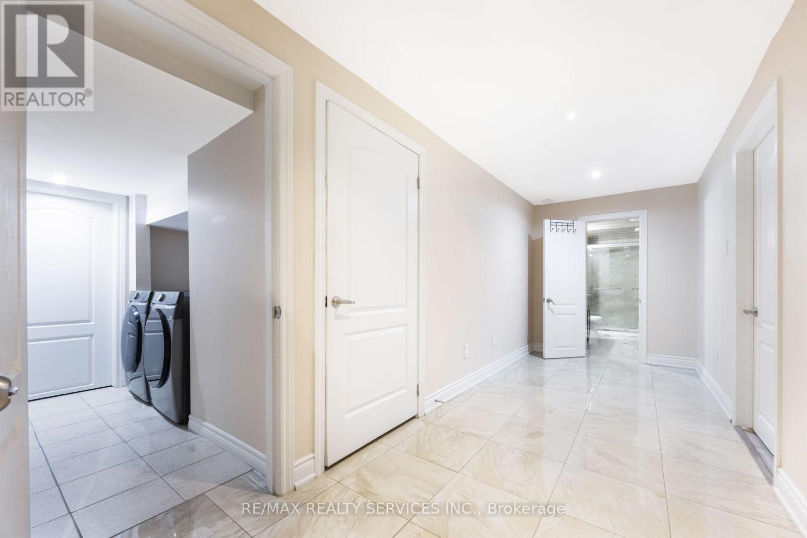 51 Midsummer Drive, Brampton, Ontario  L6P 3E4 - Photo 44 - W12470560
