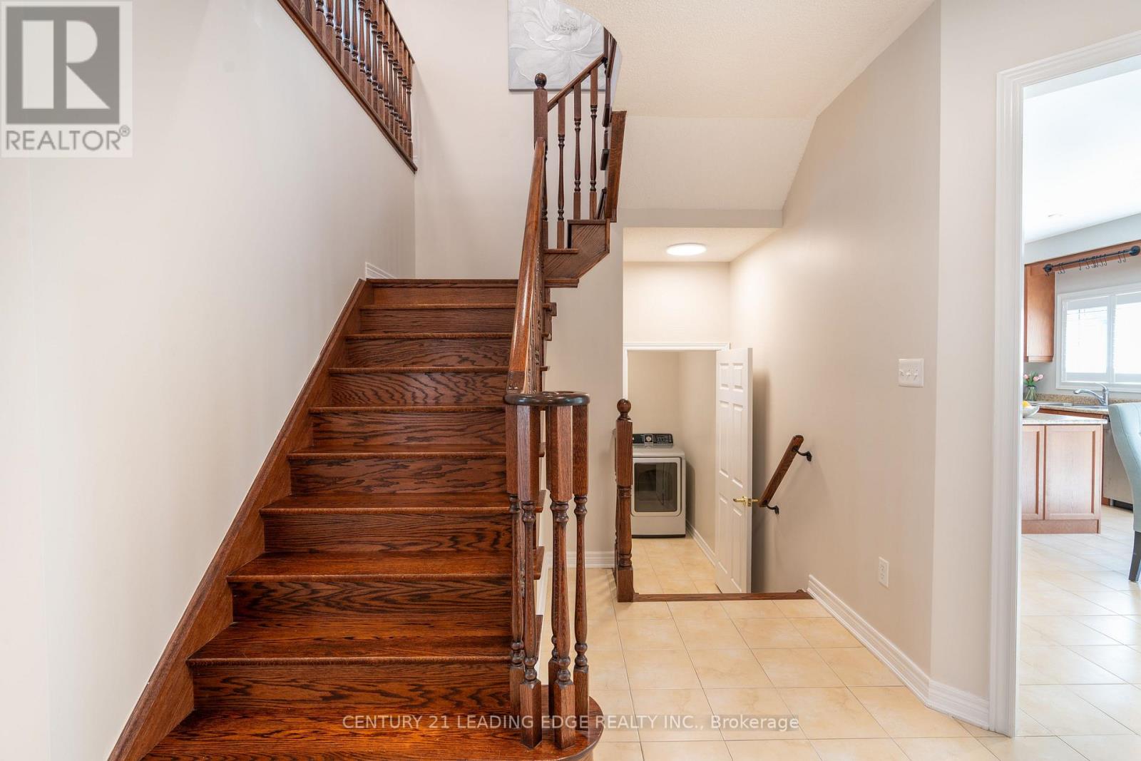 1163 Stuffles Crescent, Newmarket, Ontario  L3X 0E4 - Photo 12 - N12469975