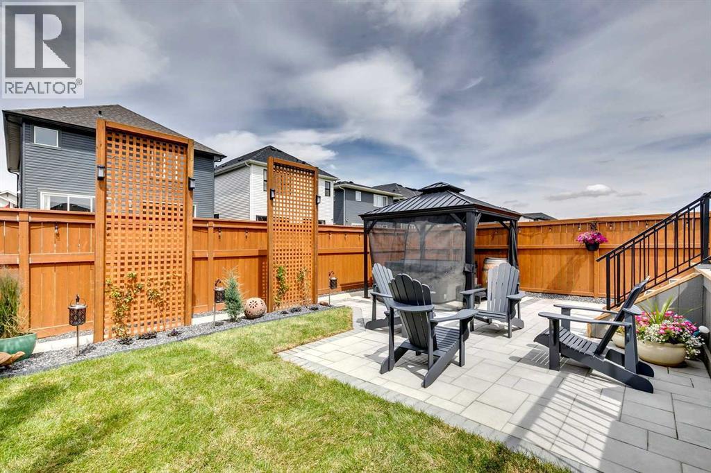 196 Emberside Hollow, Cochrane, Alberta  T4C 2A3 - Photo 38 - A2244467