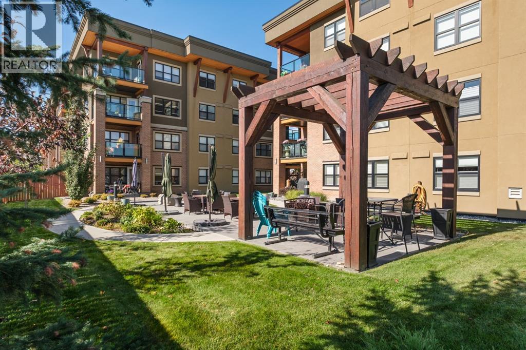 Property at 2101, 10 Market Boulevard SE image 3