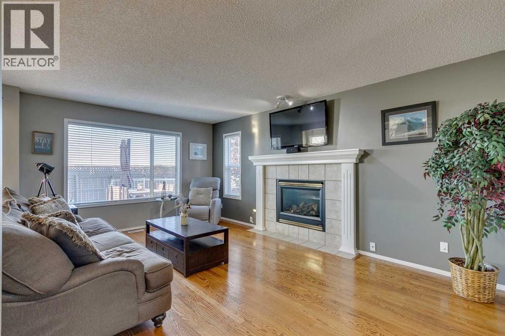 94 Somerglen Close Sw, Calgary, Alberta  T2Y 3Z5 - Photo 7 - A2265006